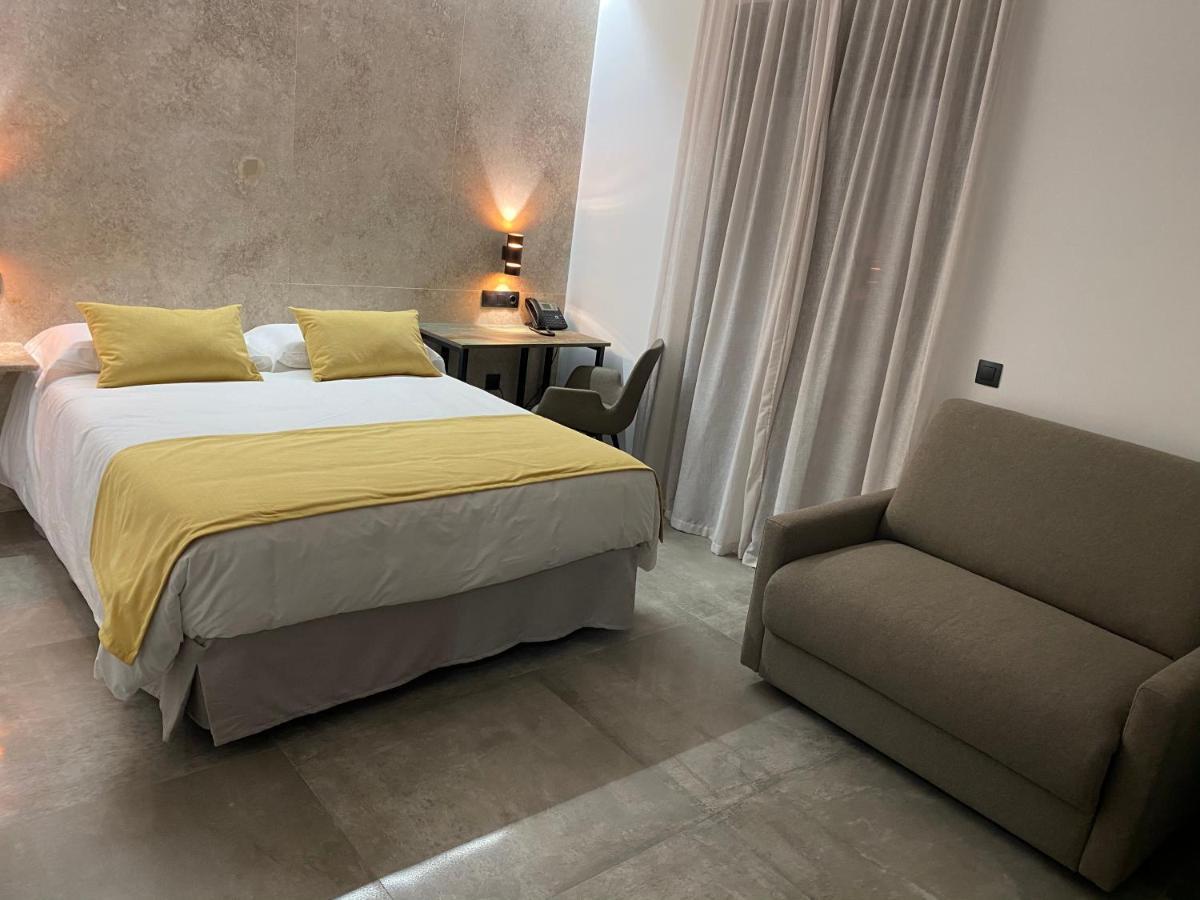 HOTEL BOUTIQUE ANGEL SANTA CRUZ DE MUDELA 3 Spanien von 84